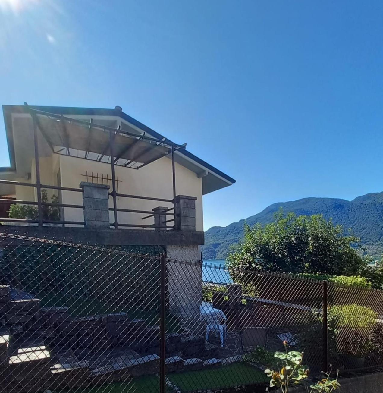 Lake And Guzzi View - Holiday Home Mandello del Lario Exterior photo