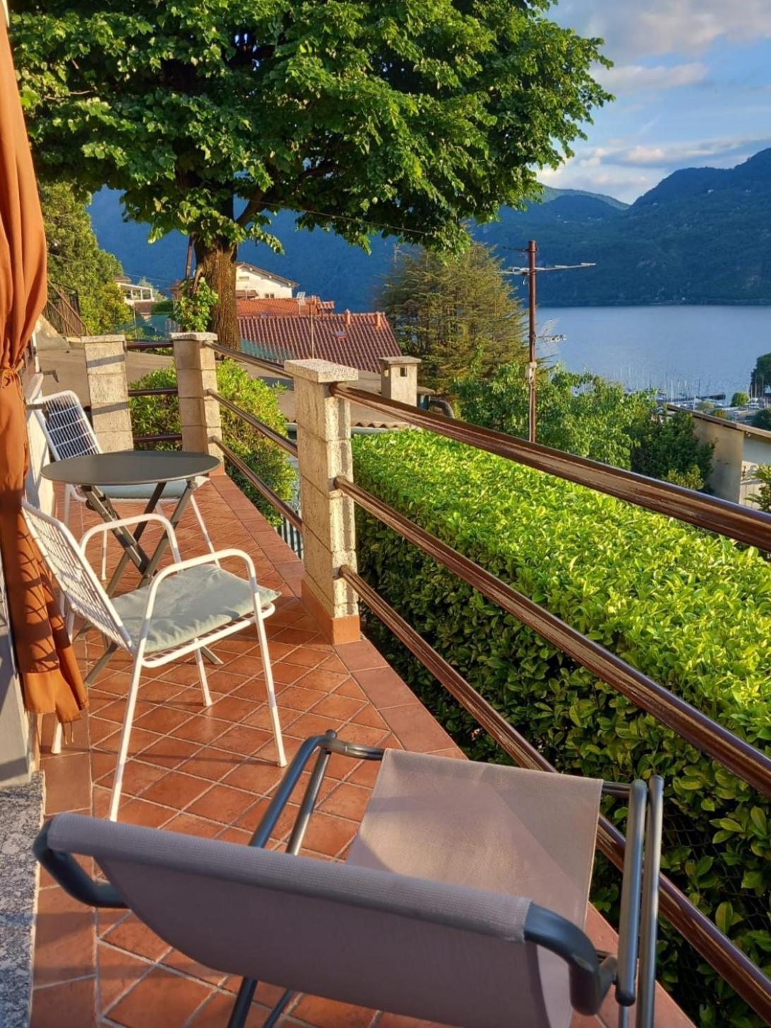 Lake And Guzzi View - Holiday Home Mandello del Lario Exterior photo